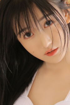 韩国三级在泳池里做